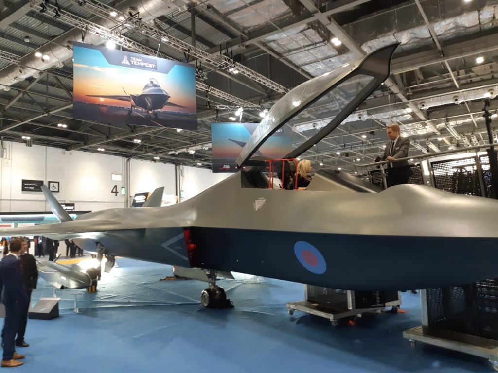 Mock-up del futuro caccia anglo-italo-svedese Tempest, rispetto al cui sviluppo Elettronica intende giocare un ruolo importante